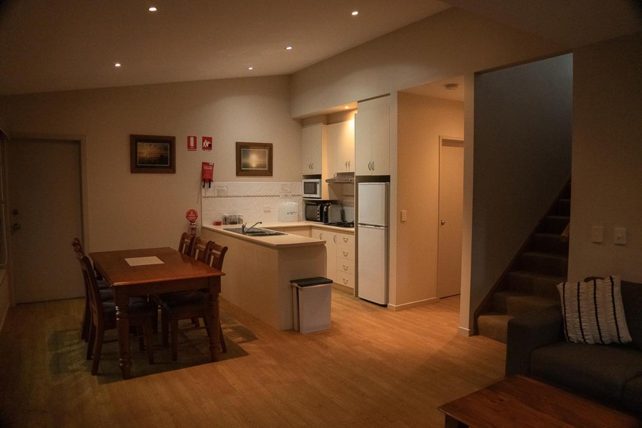 วอเตอร์ฟร้อนท์ รีทรีท แอท วัทเทิลพอยท์ Villa Forge Creek ภายนอก รูปภาพ